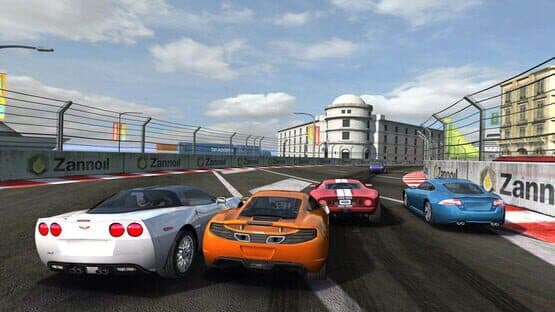 Real Racing 2 screenshot 1