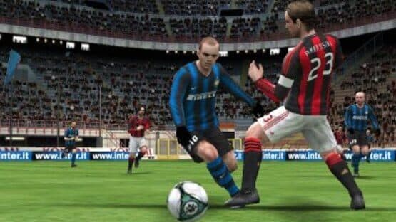 Pro Evolution Soccer 2011 3D screenshot 4